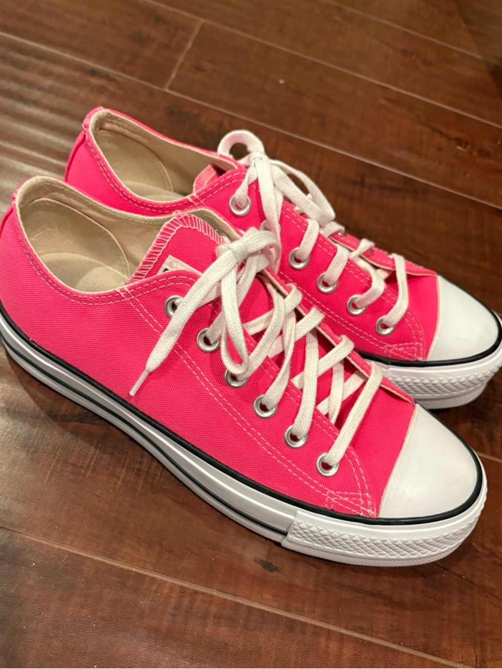 Converse All Star Low Top Sneakers in Bright Pink